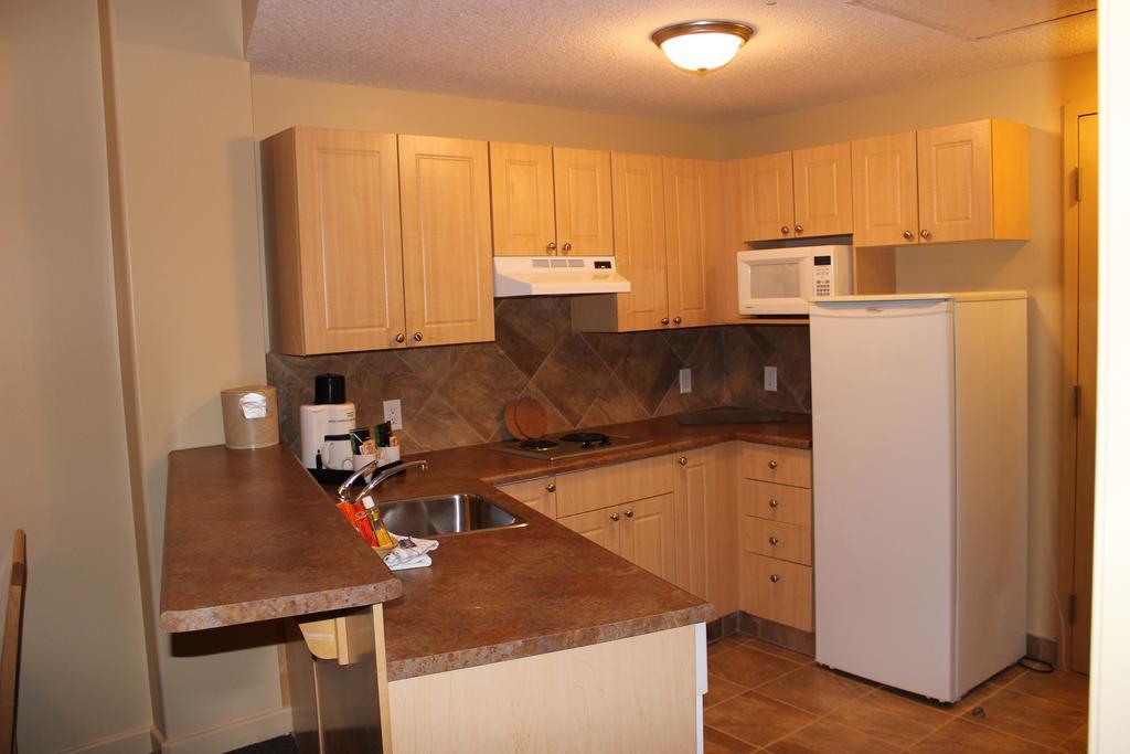 Clearwater Hotel Ltd Fort Mcmurray Buitenkant foto