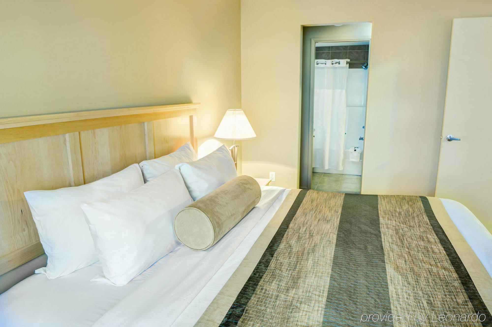 Clearwater Hotel Ltd Fort Mcmurray Buitenkant foto