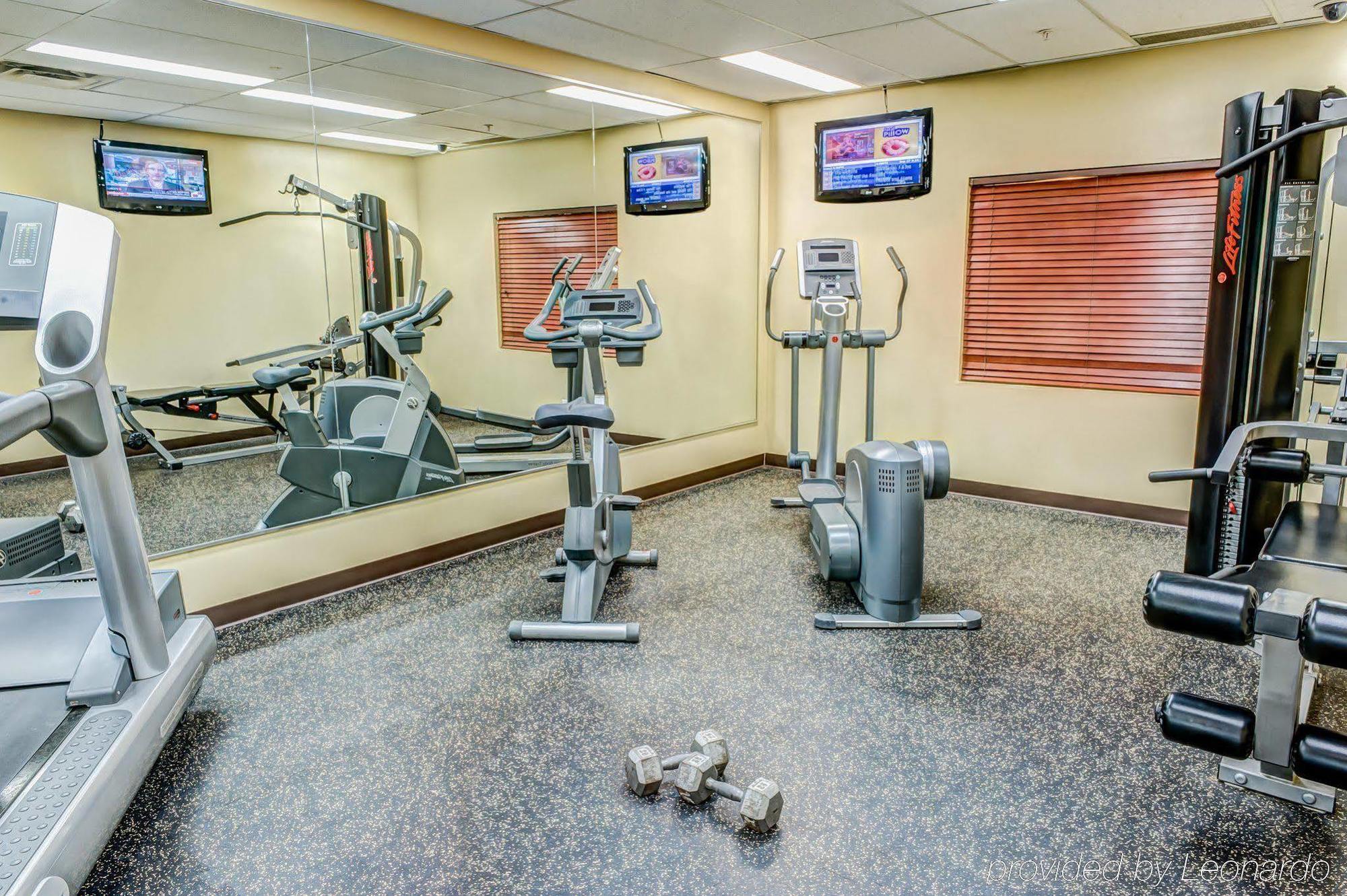 Clearwater Hotel Ltd Fort Mcmurray Buitenkant foto
